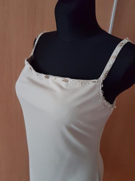 Jednoduché béžové šaty vel.40, 40