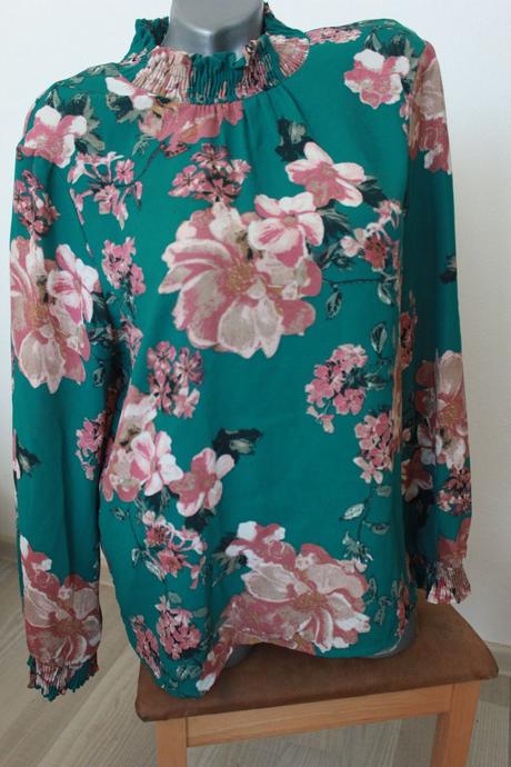 Kvetovana bluzka, vero moda,l