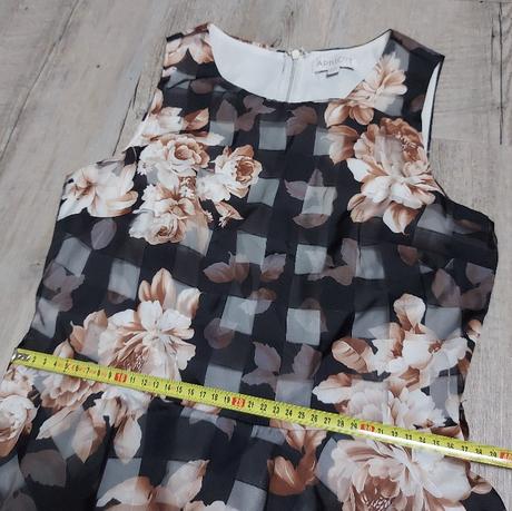 Dámske spoločenské šaty, 38