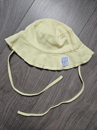 Klobúčik, little people,s