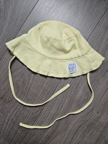 Klobúčik, little people,s