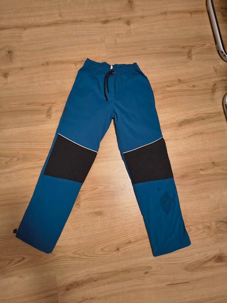 Predám jarné/jesenné nohavice outdoorkids, 134