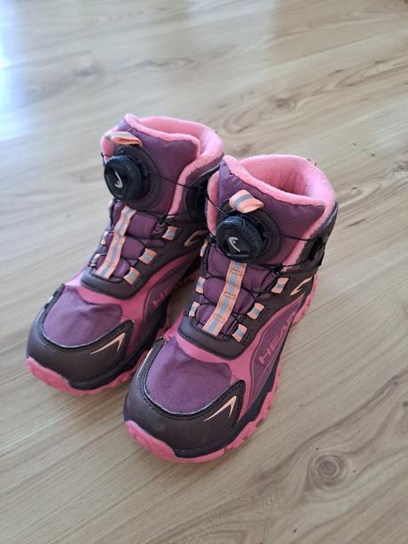 Turistické topanky, 31