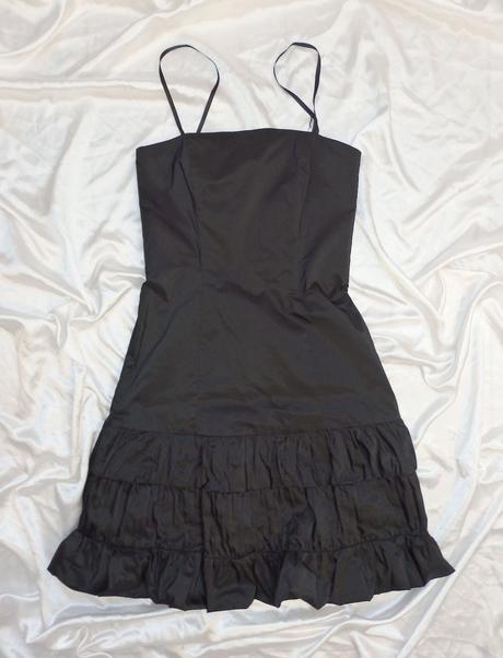 Luxusne korzetove saty na slavnost, 36