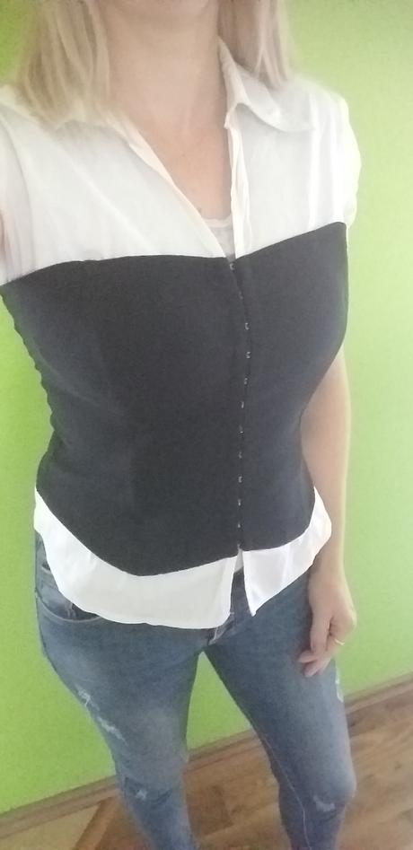 Bieločierna blúzka so zaviazaním, new look,s