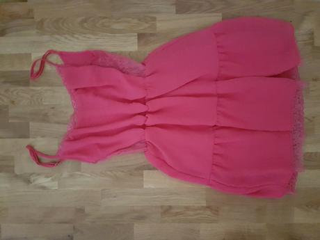 Predám krásne cyklaménové šaty skrajkou zn.bershka, bershka,m