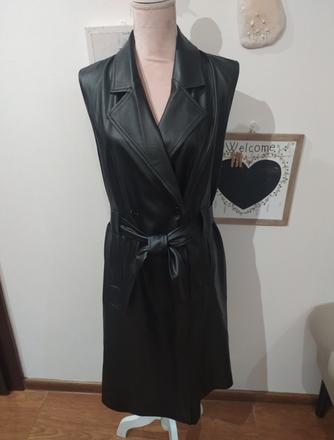 Koženkové šaty/vesta, 38