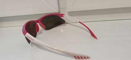 Športové slnečné okuliare, 