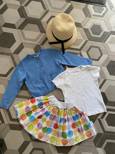 Krasny svetrik next, next,92