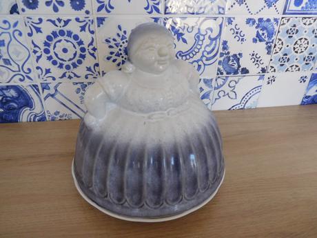 Porcelánové veľké taniere +misky na kompot značené, 