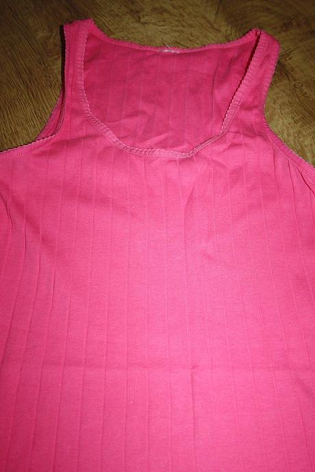 Raz oblecene tielko, 164