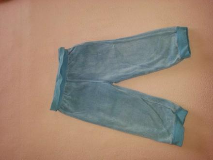 Zamatove teplaky, 86