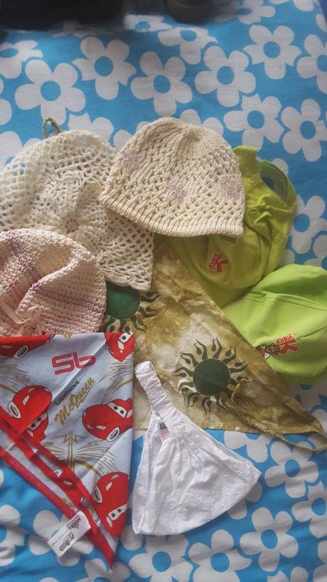 Čiapočky,šatky, st. bernard