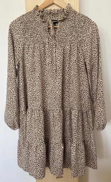 Volanove saty s gepardim vzorom, 36