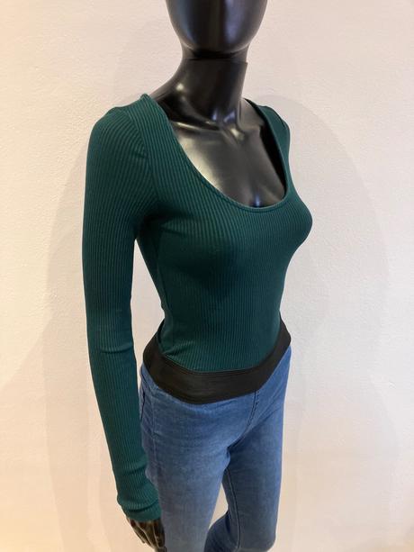 Dámske tmavozelené body stradivarius (s), stradivarius,s