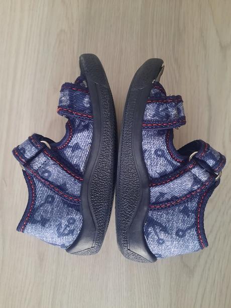 Papučky ren but (vd 14 cm), ren but,23