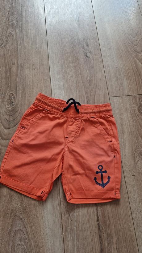 Šortky veľ. 98-104 cm., lupilu,98