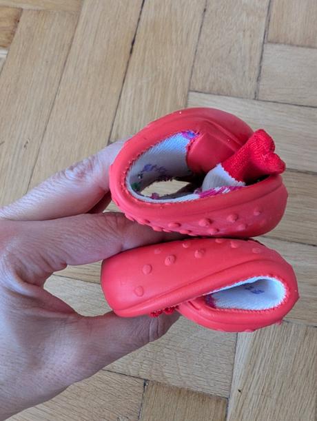 Attipas papucky, attipas,24