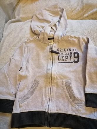 Mikinka, 104