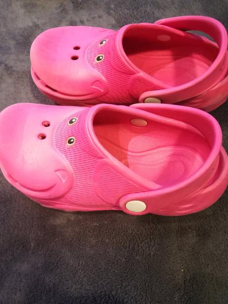 Šľapky (kroksy), 27