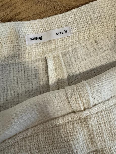 Šortky s vysokým pásom, sinsay,s