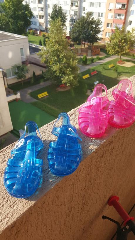 Sandalky do vody, 29