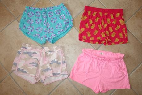 4x pekný stav, f&f,164