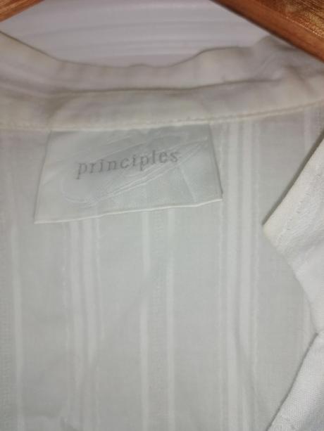 Ľahká biela blúzka, principles,44