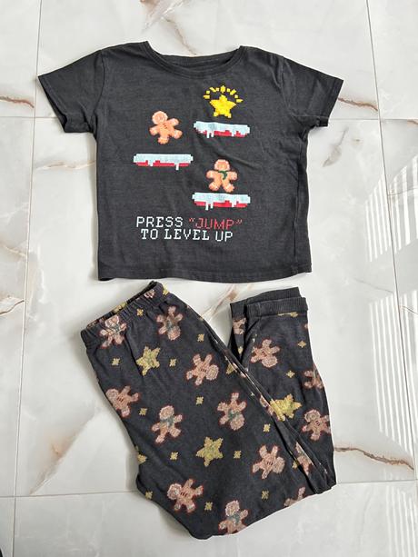 Vianočné pyžamo, sinsay,146