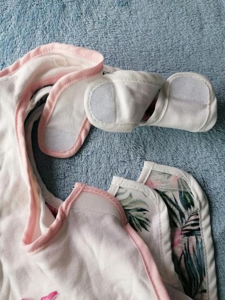 Kvietkovane podbradniky, 