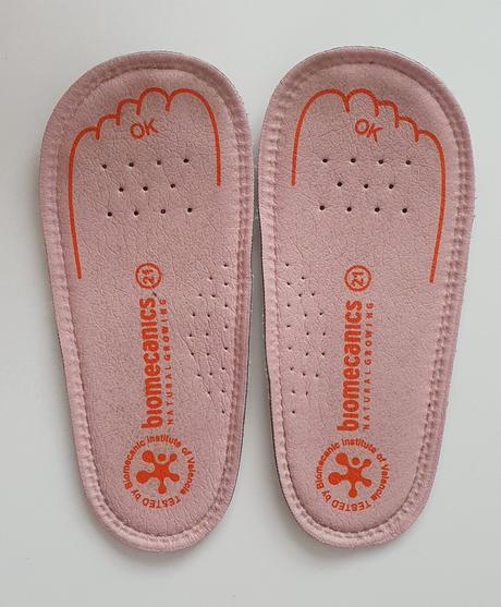 Dievčenské tenisky biomecanics, 21