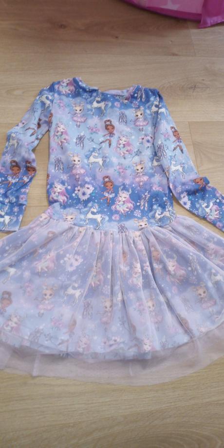 Šaty koník víla, 110