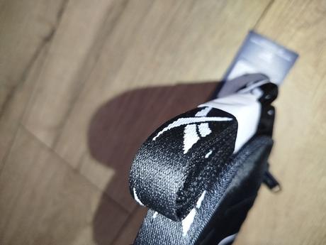 Taška na rameno, reebok