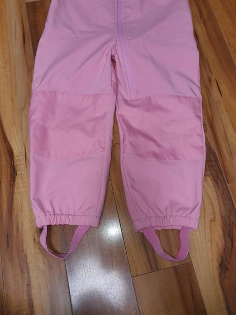 Overal proti dažďu a vetru, 98