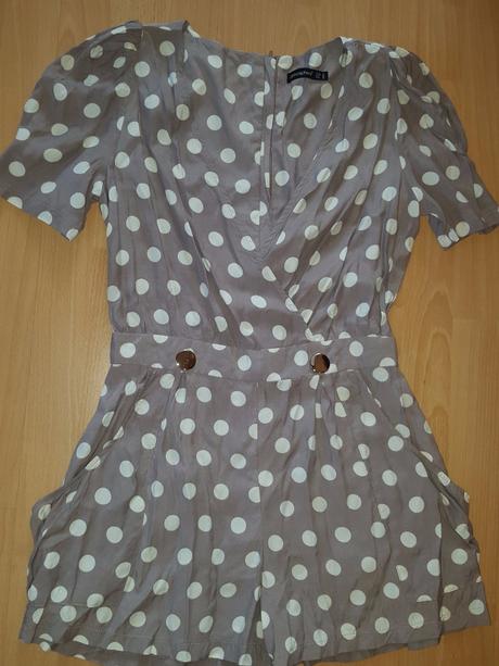 Letny bodkovany overal, atmosphere,38