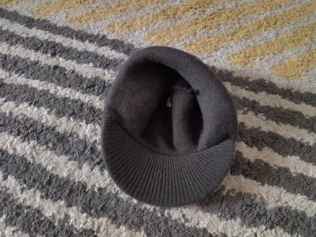 Čiapka so šiltom, 98