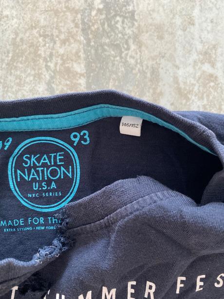 Balík pre chlapca 146, 140–152