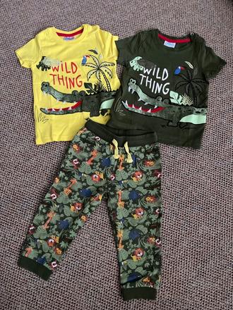 Balíček 92 tepláky a dve tričká, pepco,92