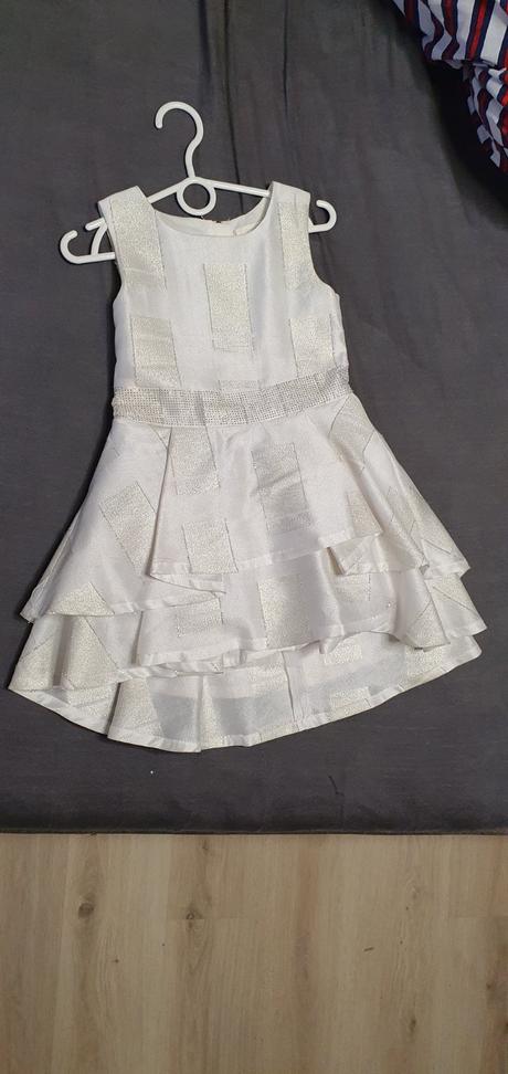 Spoločenské šaty, 104