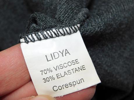 Velmi pekny trendy pulover, 36