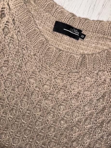 Dierkovany svetrik, l