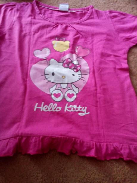 Tricko hello kity, sanrio,140