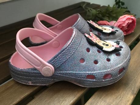 Minnie crocsy, 31