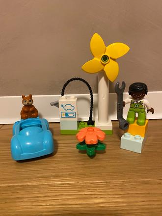 Lego duplo 10985 veterná turbína a elektromobil,