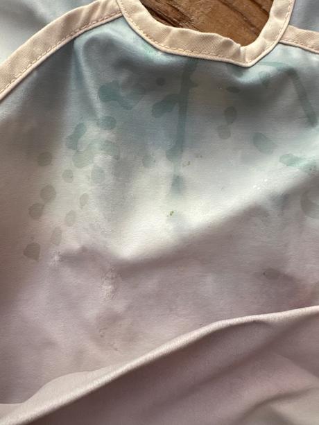 Podbradník, elodie details