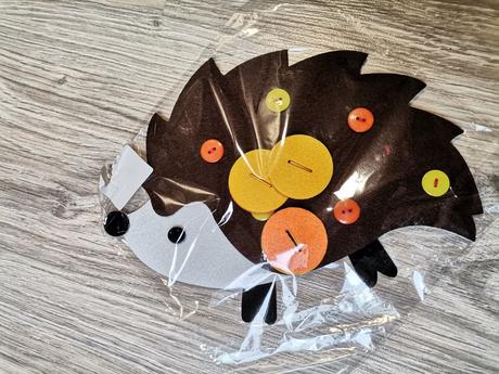 Montessori hračka - žabka/slon/ježko s gombíkmi, 