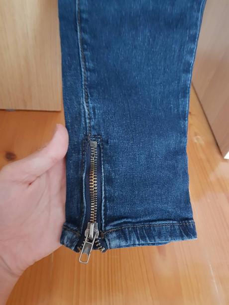 Tmavomodré rifle, 36