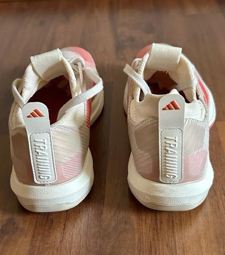 Dámske tenisky zn.adidas performance č.40, adidas,40