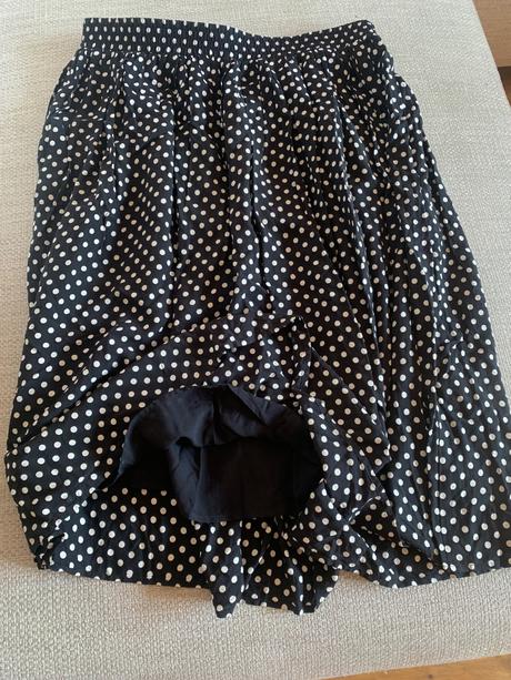 Bodkovana midi sukna, l