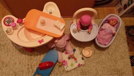 Bábiky s príslušenstvom, 